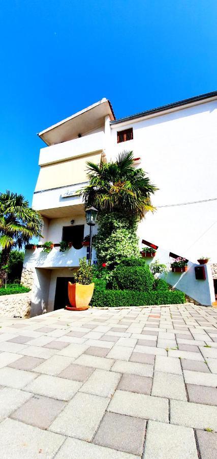 Apartments Sime Sukošan Buitenkant foto