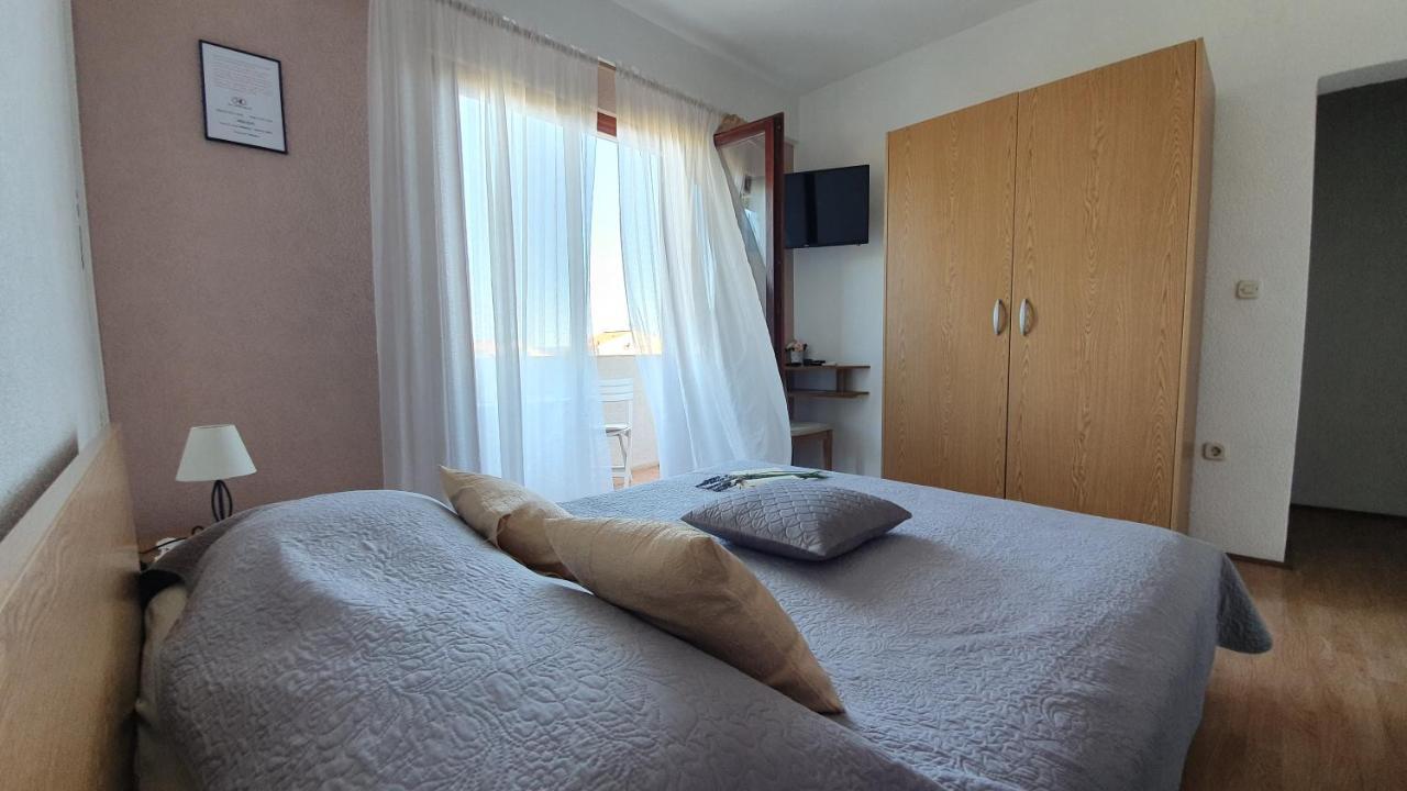 Apartments Sime Sukošan Buitenkant foto