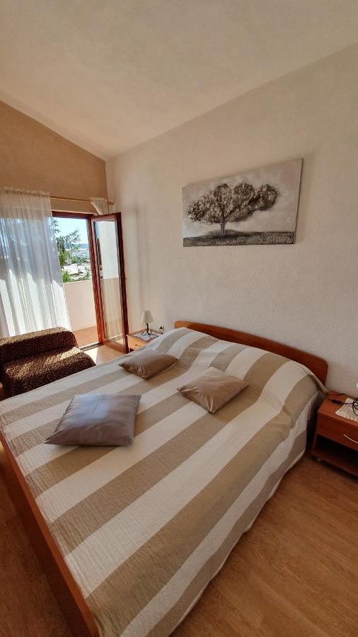 Apartments Sime Sukošan Buitenkant foto