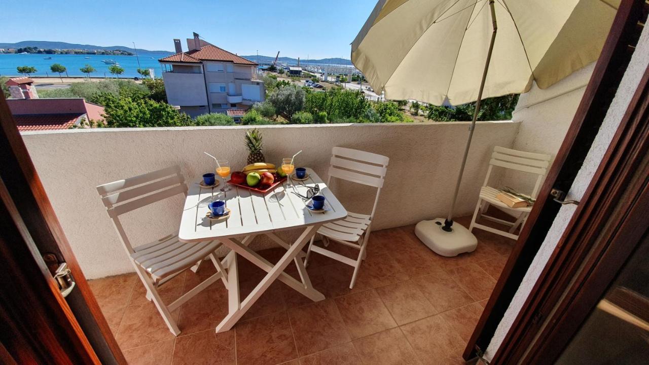 Apartments Sime Sukošan Buitenkant foto